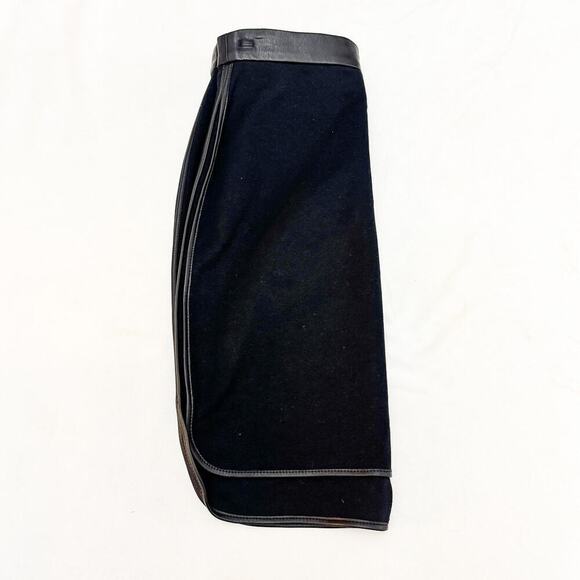 Club Monaco Black Leather Trimmed Pencil Skirt Rounded Edge Size 2 MINT - Picture 5 of 5